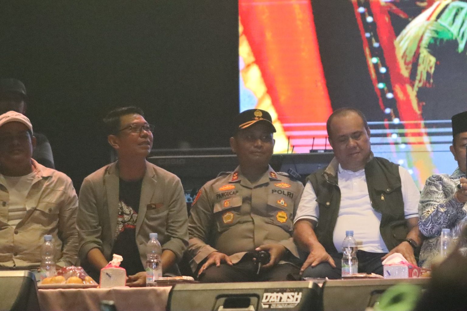 Kapolres Kuansing Hadiri Penutupan Event Pacu Jalur dan Malam Hiburan Festival Pacu Jalur Tradisional 